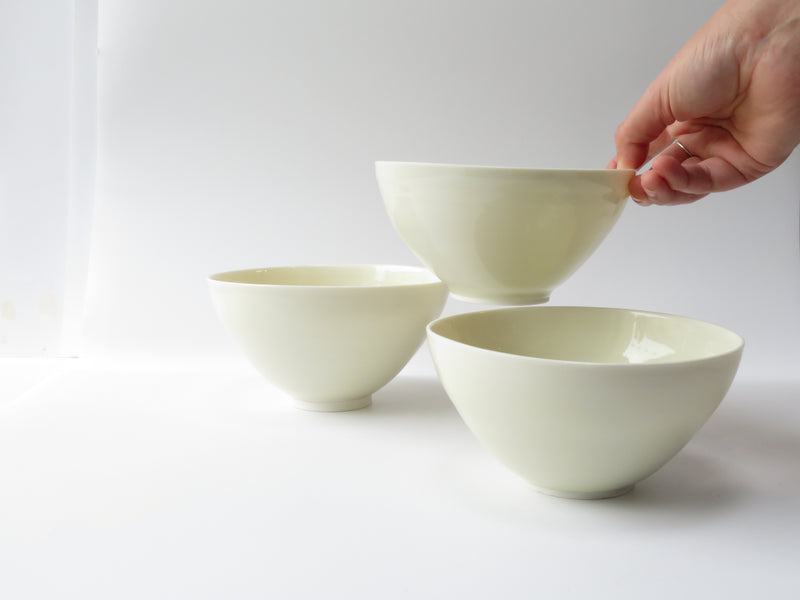 Set of 3 white Breakfast Bowls (No6)