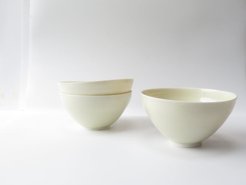 Set of 3 white Breakfast Bowls (No6)